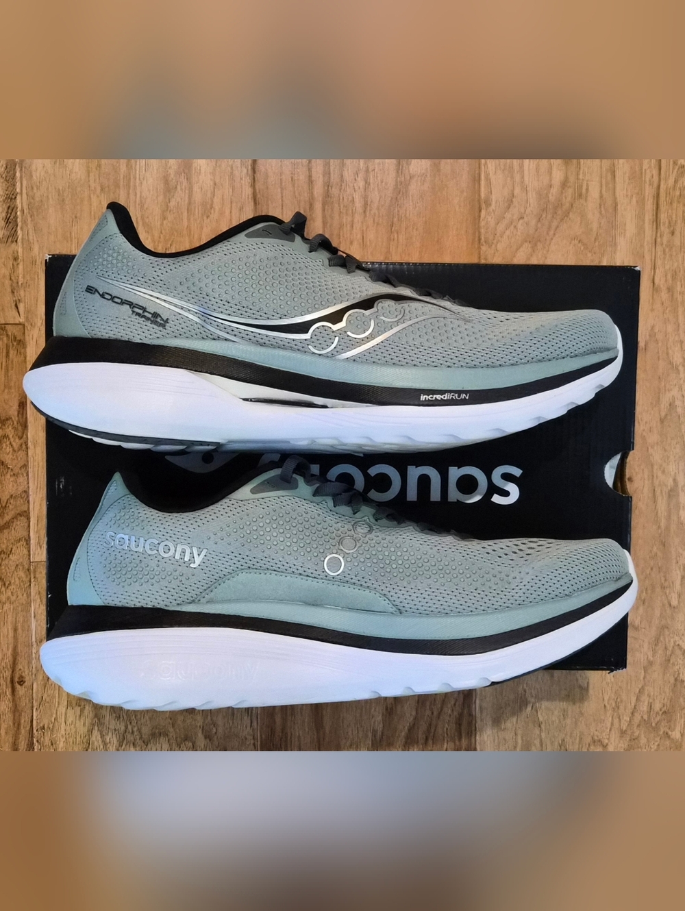 Saucony Endorphin Trainer Super Trainer Running Shoes - Picture 2 of 5